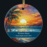 Riviera Maya Beach Urlaub Keramik Ornament<br><div class="desc">Niedliche Imitate Buntglasstrandszene,  personalisierbare Riviera Maya Mexico Trip Souvenir. Ideal für Weihnachten- und Familienurlaub,  oder Flitterwochen-Muss. Anpassung: Change Caption und Jahr,  um es einzigartig zu machen.</div>