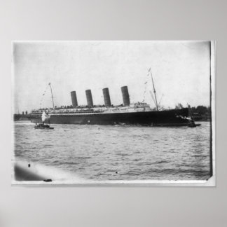 RMS LUSITANIA Maiden Voyage 1907 in New York Poster
