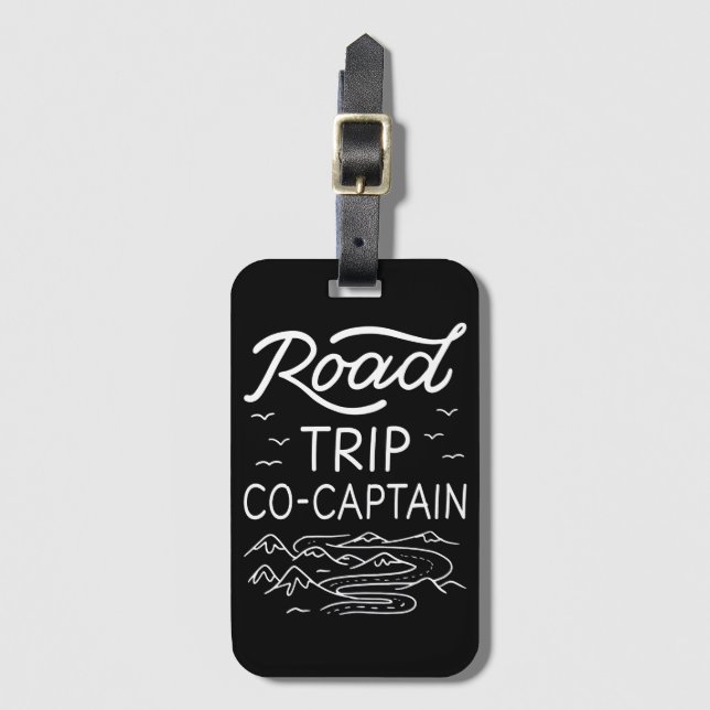 Road Trip Co-Captain I Gepäckanhänger (Vorderseite Vertikal)