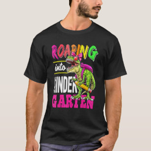 Roaming in den Kindergarten Dinosaurier zurück zur T-Shirt