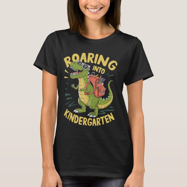 Roaming in Kindergarten T Rex Dinosaur Zurück in S T-Shirt (Vorderseite)