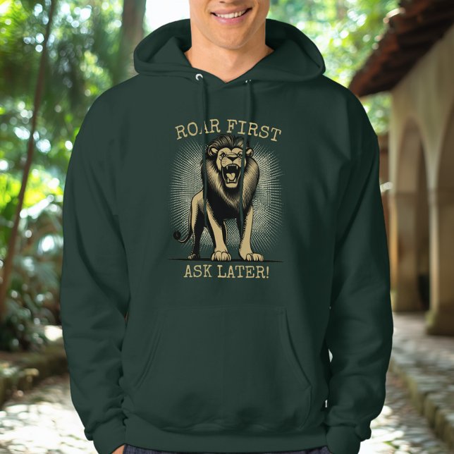 Roar First, Frag später! - Majestic Lion Hoodie (Von Creator hochgeladen)