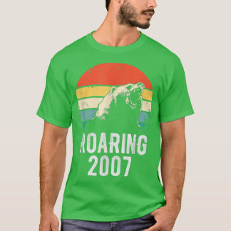 Roaring 2007 Vintag Retro Sunset Bear Tier 15. T-Shirt