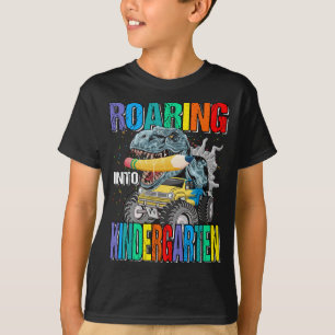 Roaring in Kindergarten Monster Truck Dinosaurier T-Shirt