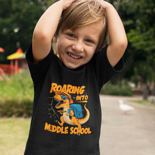 Roaring Into Middle School – Back-to-School T-Shirt (Von Creator hochgeladen)