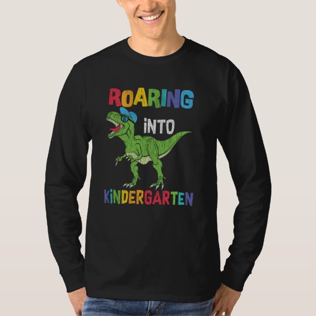 Roaring Kindergarten Back School T rex Dinosaurier T-Shirt (Vorderseite)