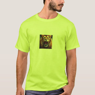 Roaring Majestät: Premium Lion Print T - Shirt