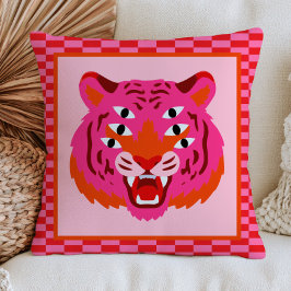 Roaring Tiger on Checkered Pattern Funky Pink Kissen