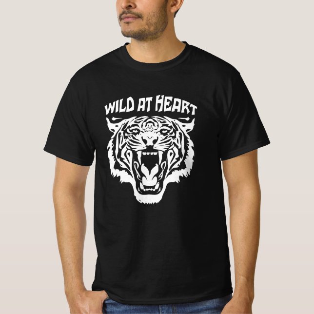 Roaring White Tiger | Wild im Herzen T-Shirt (Vorderseite)