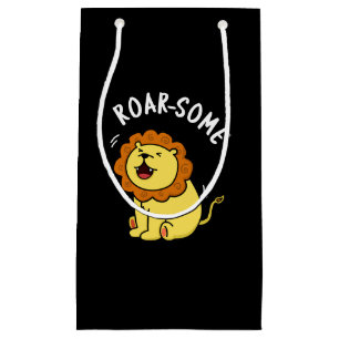 Roarsome Funny Roaring Lion Pun Dark BG Kleine Geschenktüte