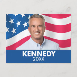 Robert F Kennedy JR 2024 - mit Flaggenhintergrund Postkarte