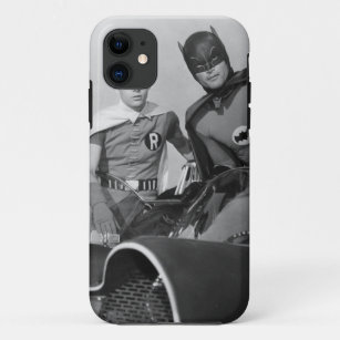 Robin and Batman Standing in Batmobile iPhone 11 Hülle