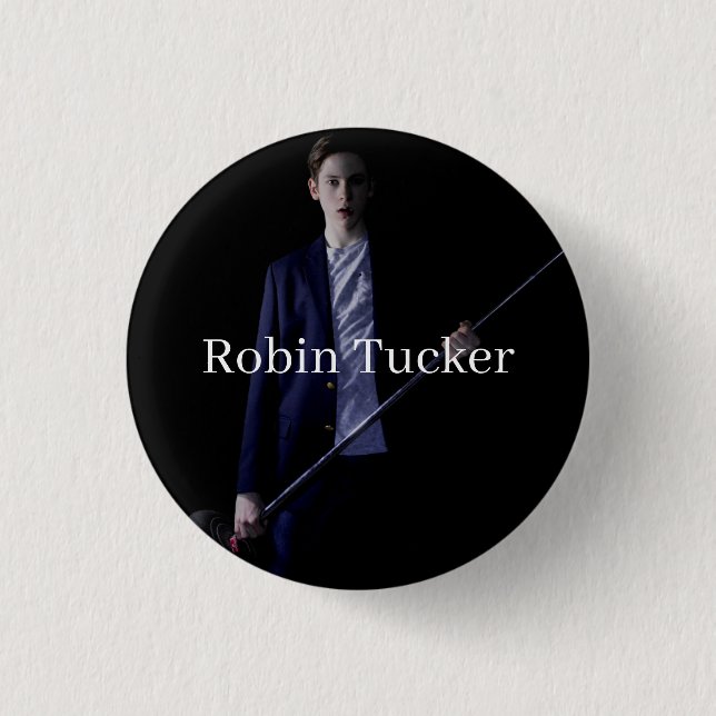 Robin Tucker Kleines Button #1 (Vorderseite)