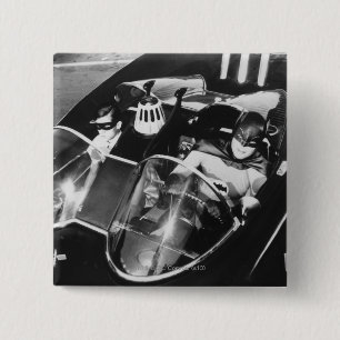 Robin und Batman in Batmobile Button