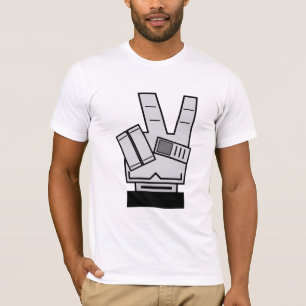 Roboter Hand zeigt den T - Shirt "Peace Sign"