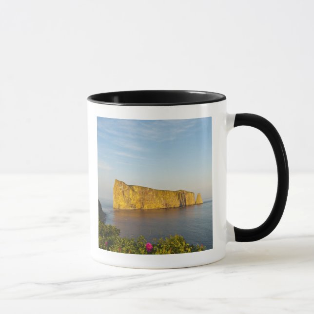 Rocher Perce (Perce Rock), Quebec, Kanada. Tasse (Rechts)