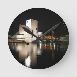 Rock and Roll Hall of Fame & Museum, Cleveland OH Runde Wanduhr