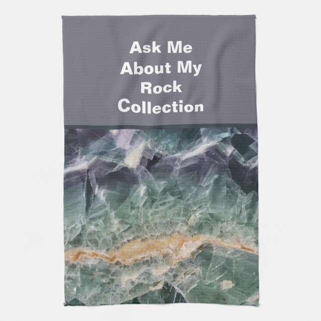 Rock Collector Spaß Lila grüner polierter Stein Geschirrtuch (Vertikal)