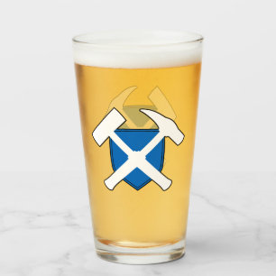 Rock-Hammer-Logo des Geologen mit der Flagge Schot Glas
