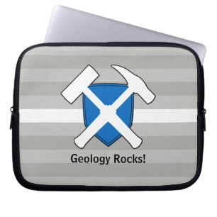 Rock-Hammer-Logo des Geologen mit schottischer Fla Laptopschutzhülle