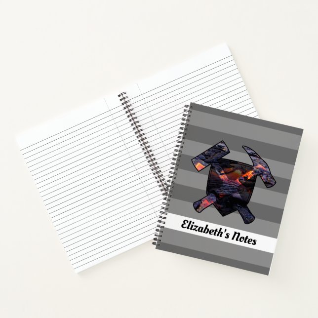 Rock Hammers von Geologen mit hawaiianischem Lavaf Notizbuch (Innenseite)