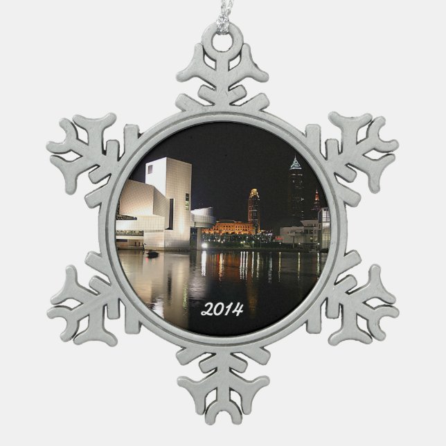 Rock n' Roll Hall of Fame, Cleveland Snowflake Schneeflocken Zinn-Ornament (Vorderseite)