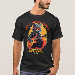 Rock 'n Roll mit elektrischer Gitarre und cool Cat T-Shirt