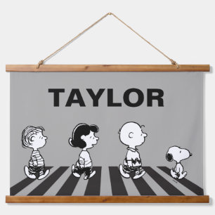 Rock-T-Shirts   Group Walk   Name hinzufügen Wandteppich Mit Holzrahmen