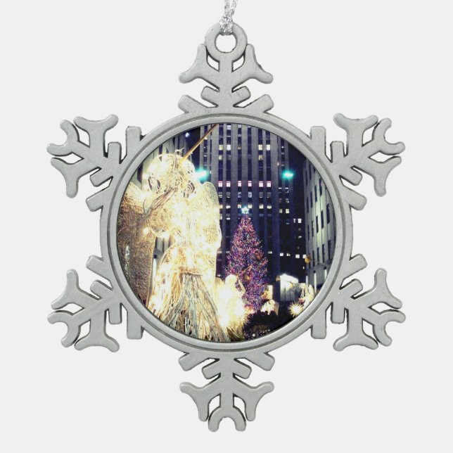 'Rockefeller Center at Christmas' Snowflake Orn Schneeflocken Zinn-Ornament (Vorderseite)