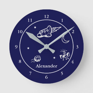 Rocket in Space Dark Blue and White with Name Runde Wanduhr
