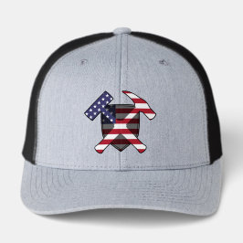 Rockhammer des Geologen mit amerikanischer Flagge Truckerkappe