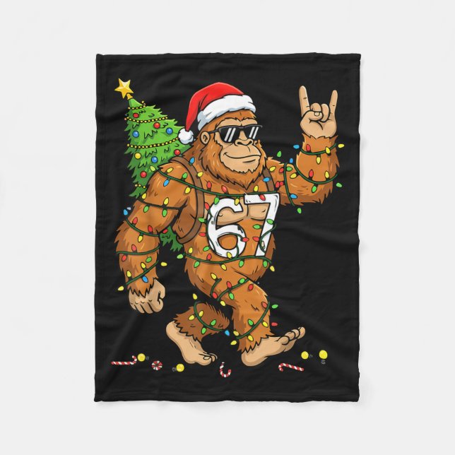 Rockin' Bigfoot Christmas Tree Xmas Lights Funny 6 Fleecedecke (Vorderseite)