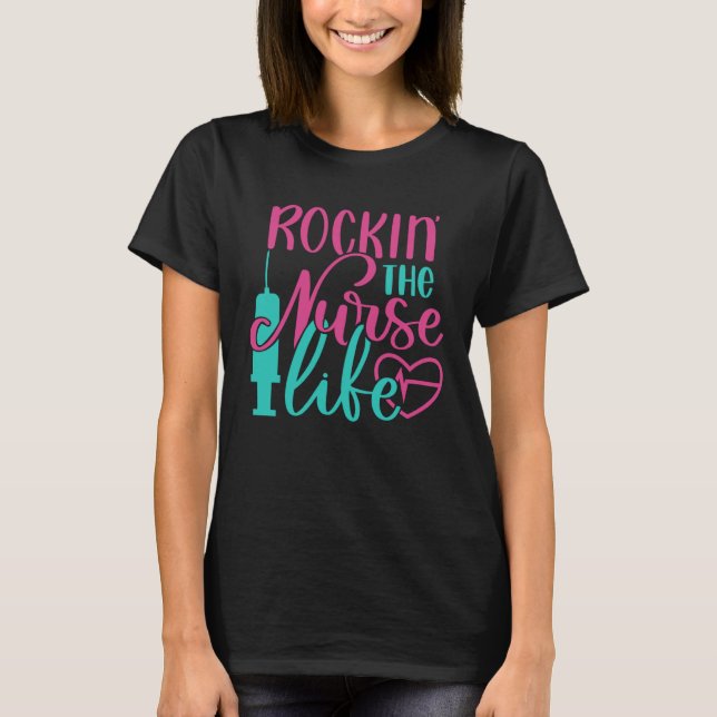 Rockin der Krankenversicherung Inspiration Nursin T-Shirt (Vorderseite)