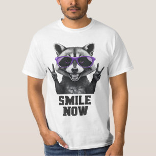 Rockin' Raccoon T - Shirt: Funny Raccoon in Sungla T-Shirt