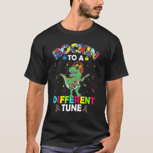 Rockin 'To A Different Tune Dinosaur-Autismus-Bewu T-Shirt