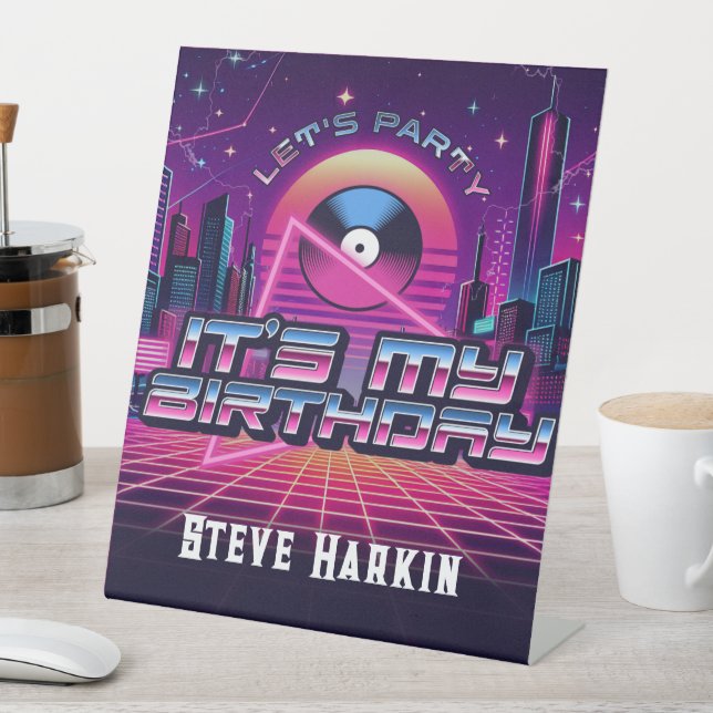 Rockin Vaporwave Party Sockelschild (In Situ)