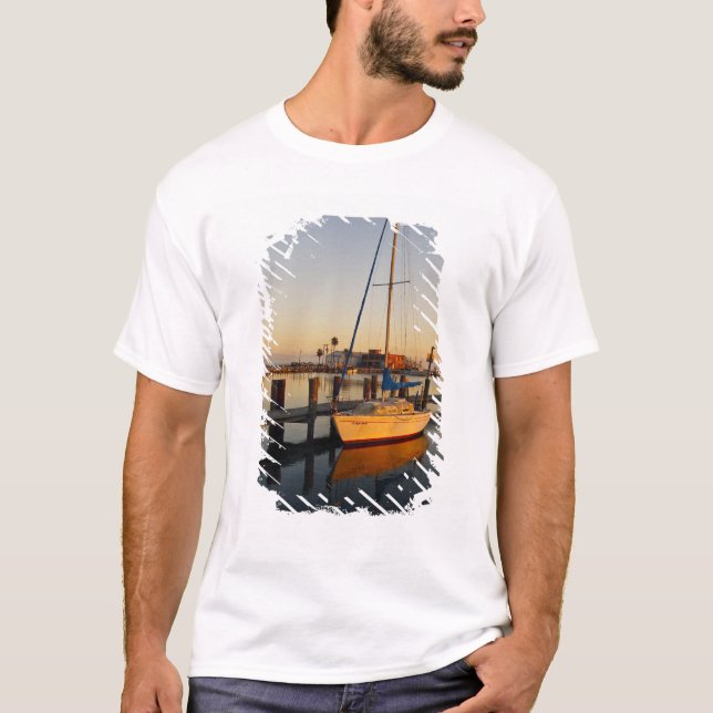 Rockport, Texas Hafen bei Sonnenuntergang T-Shirt (Vorderseite)