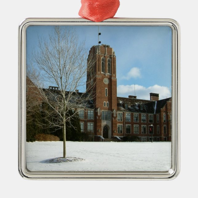 Rockwell im Winter in der Grove City Uni Ornament Aus Metall (Vorne)