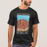 Rocky Mountain Nationalpark Langes Peak gestört T-Shirt<br><div class="desc">Rocky Mountain Vektorgrafik Design. Der Park ist bekannt für die Trail Ridge Road und die Old Fall River Road,  Fahrten,  die aspen Bäume und Flüsse passieren.</div>