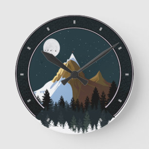 Rocky Mountain Snow Moon Pine Trees Runde Wanduhr