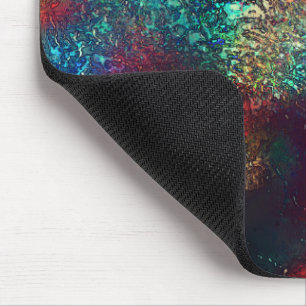 Rocky- oder Aluminiumfolie unter blauem und rotem Mousepad