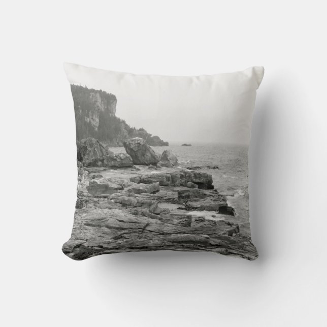 Rocky Shore Pillow Kissen (Vorderseite)