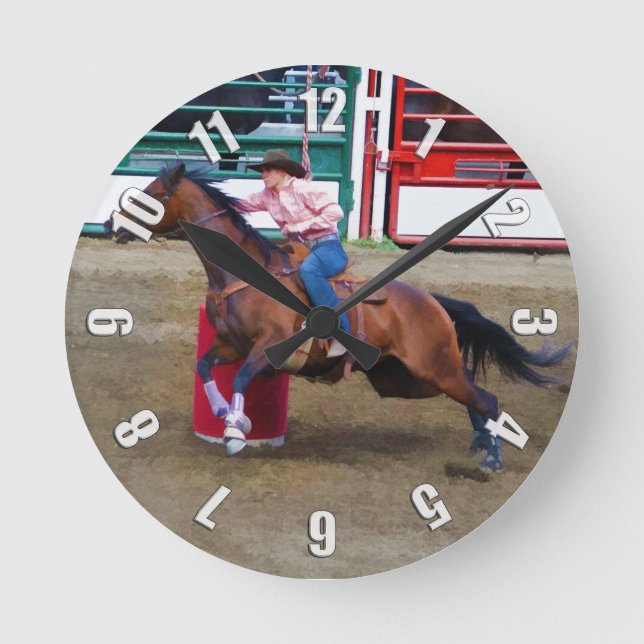 Rodeo Cowgirl Barrel Racing Western Themed Clock Runde Wanduhr (Vorderseite)