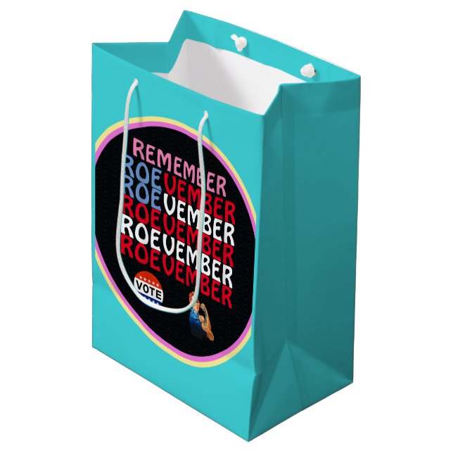 ROEVEMBER-Geschenktasche Mittlere Geschenktüte (Vorderseite Schrägansicht)