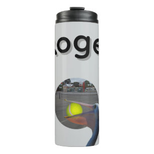 Roger Name Mit Ball Fangendem Pelikan, Thermosbecher