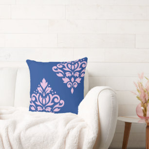 Rollen Damask Art I Pink on Blue Kissen