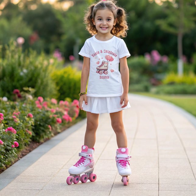 Roller Skaten Pink Heart Girl's Birthday Party T-Shirt (Von Creator hochgeladen)