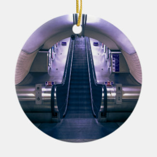 Rolltreppe Keramikornament