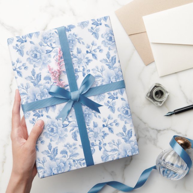 Romantic Blue White Flowers Bridal Shower Geschenkpapier (Schenken)