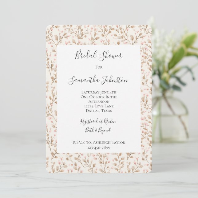Romantic Blush Pink Cream Floral Bridal Shower Einladung (Stehend Vorderseite)
